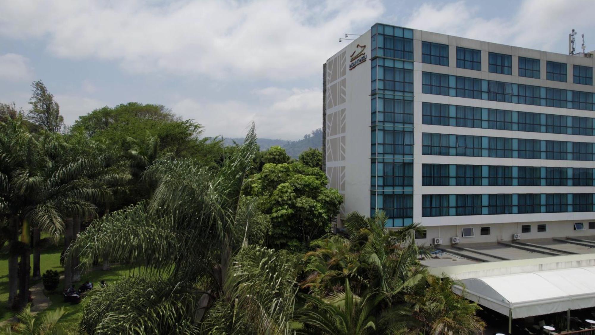 Mount Meru Hotel Аруша Экстерьер фото