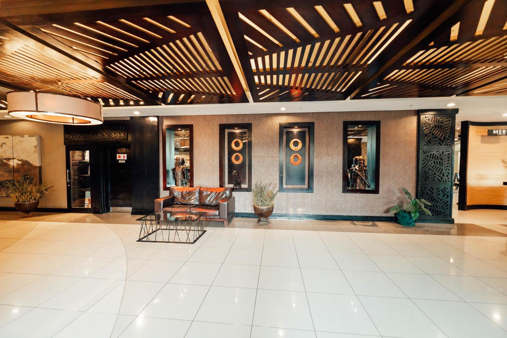 Mount Meru Hotel Аруша Экстерьер фото