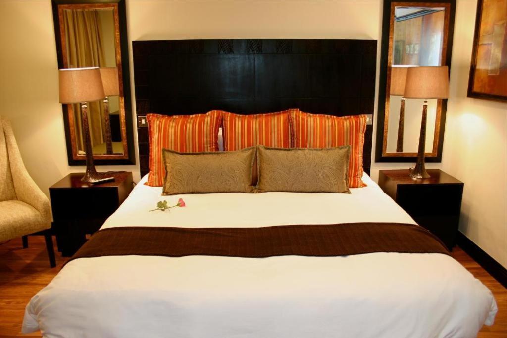 Mount Meru Hotel Аруша Экстерьер фото