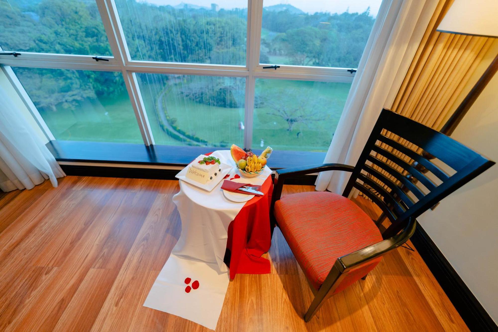 Mount Meru Hotel Аруша Экстерьер фото