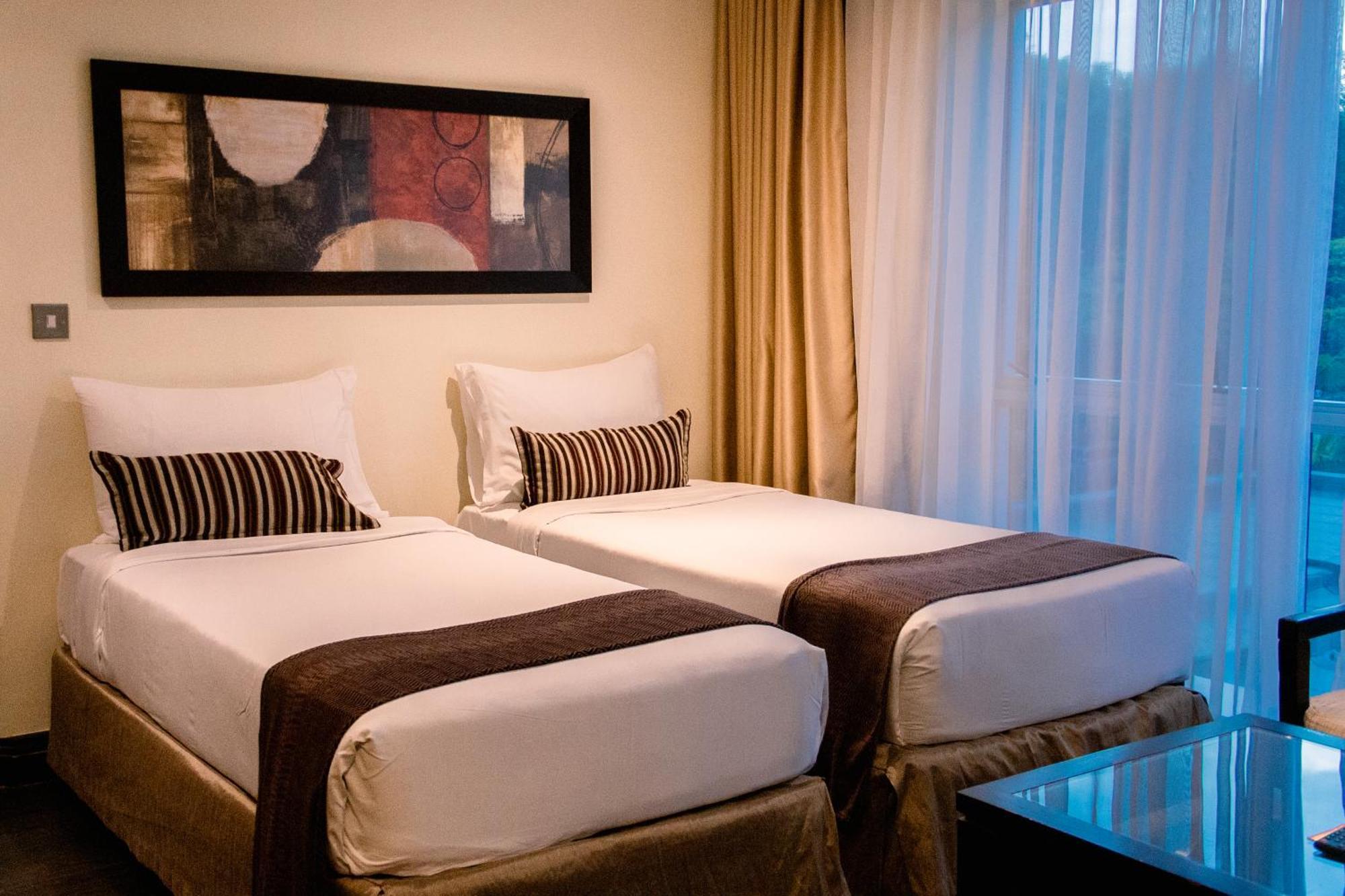 Mount Meru Hotel Аруша Экстерьер фото
